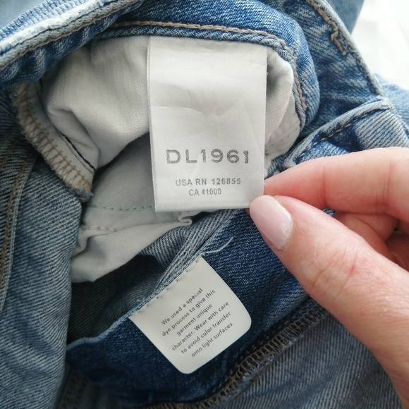 DL1961 Hepburn High Rise Wide Leg Cropped Jeans in Humboldt 27 - Picture 11 of 16